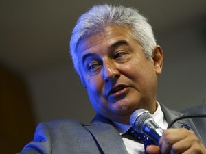 Ministro da Ciência e Tecnologia, Marcos Pontes, é internado em Brasília