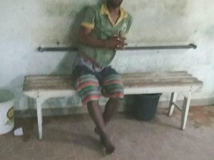 Homem agride irmão com pedradas após briga, em Arapiraca