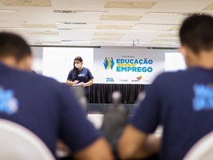 45 Gestores são capacitados para atuar no programa Educação para o Emprego