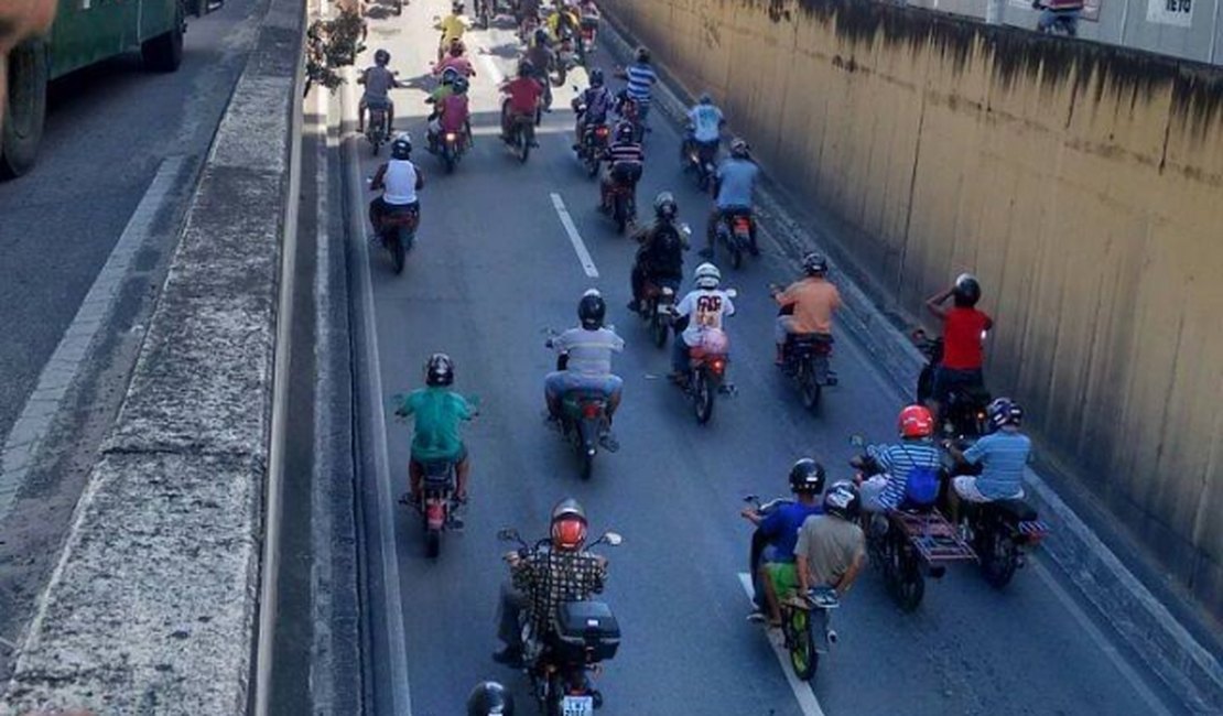 Proprietários de cinquentinhas protestam contra valor de emplacamento