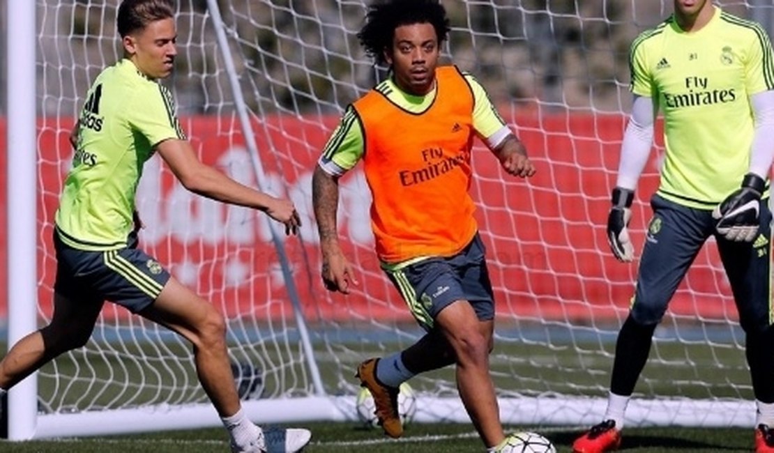 Dunga diz que mostrará mensagem para provar que Zidane mentiu sobre Marcelo