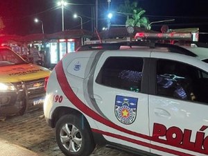 Mulher mata homem a facadas e é presa em Penedo; eles tinham um relacionamento afetivo