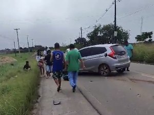 Motorista invade contramão e colide com veículos na AL-115, deixando duas mulheres feridas