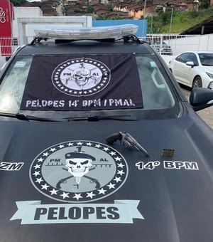 Polícia apreende arma de fogo em guarda-roupa de casal em Jacuípe