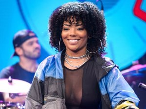 Cantora Ludmilla nega ter recusado foto com criança
