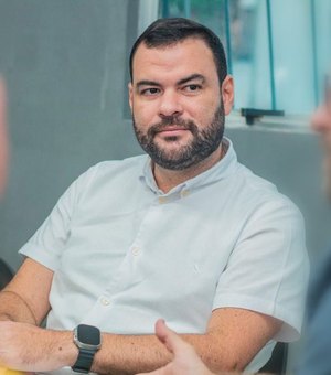 Felipe Holanda e a força silenciosa da retaguarda política