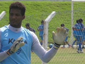 Goleiro Pantera é o novo reforço do CSA