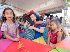 Saúde da Gente celebra 200 mil atendimentos com muita diversão para as crianças do Vergel do Lago