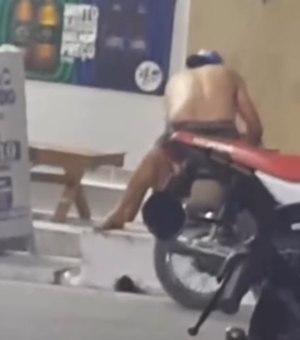 Mulher é espancada pelo companheiro em via pública no Sertão de AL; agressão foi filmada por populares