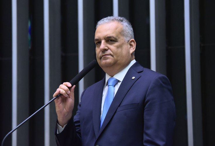 Crise entre PP e União Brasil pode forçar Alfredo Gaspar a mudar de partido em 2026