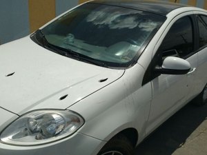 Após agredir namorada, soldado ameaça colegas de farda com pistola e é baleado