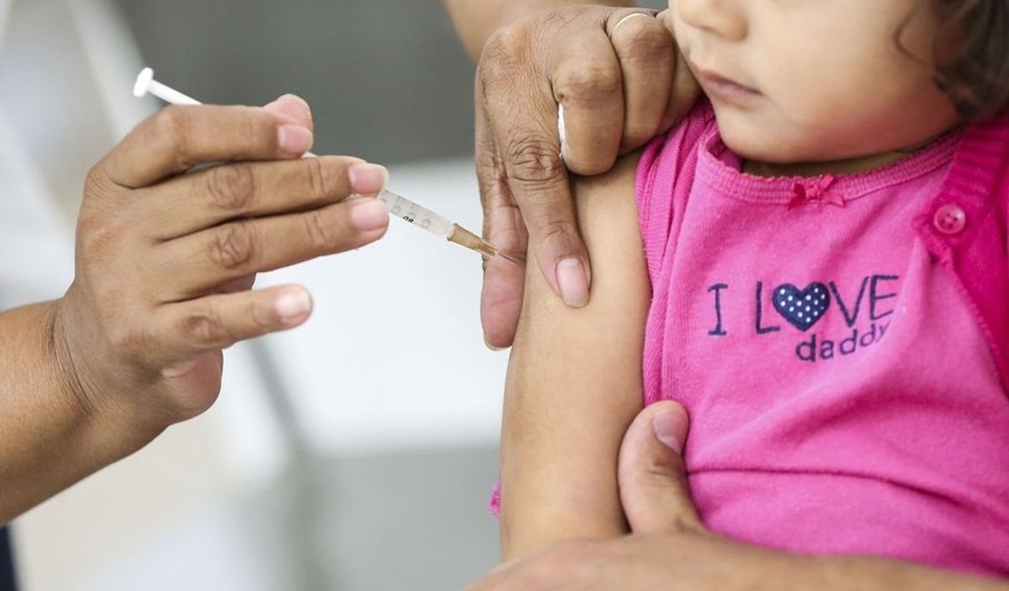 Comprovantes de vacinação  para estudantes de Penedo começam a ser apresentados a partir do dia 25 de fevereiro, determina Justiça