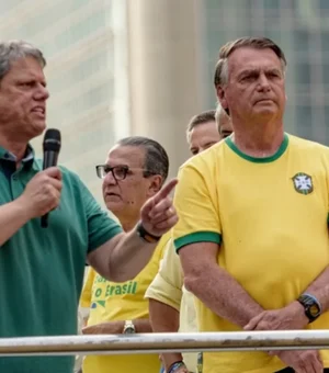 Bolsonaro recebe Tarcísio em meio à pressão de aliados por 'bênção'