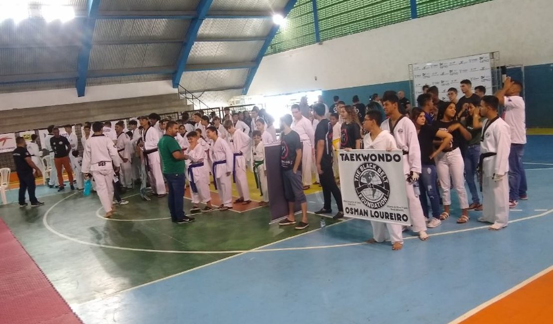 Atletas de Lagoa da Canoa conquistam 15 medalhas no Campeonato Alagoano de Taekwondo