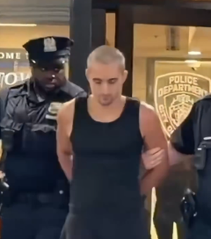 Casal que viralizou ao escalar Empire State é detido nos EUA