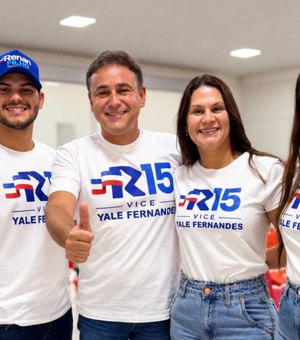 Yale Fernandes, candidato à vice-governador de Renan Filho, vota em Arapiraca