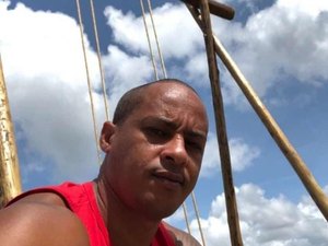 Homem é assassinado a tiros em deposito de bebidas no Jacintinho