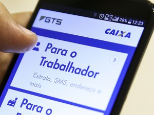 Correntistas da Caixa têm até este domingo para autorizar saques do FGTS no dia 27