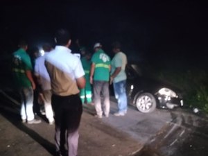 Colisão entre ônibus e carro deixa ferido em São Luís do Quitunde