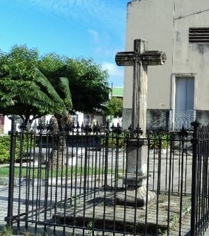 Monumento histórico é reconstruído após ato de vandalismo em Penedo