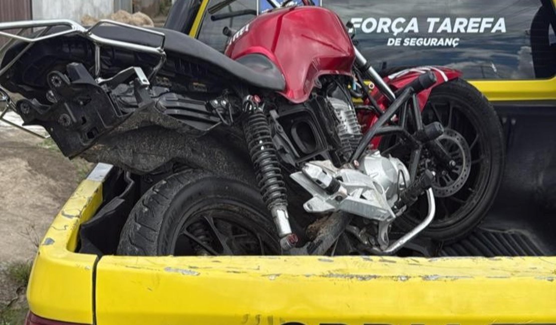 Polícia Militar prende suspeito com moto roubada dentro de residência em Satuba