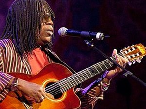 Senado tenta reincluir Gil, Milton e outras personalidades negras em lista de notáveis