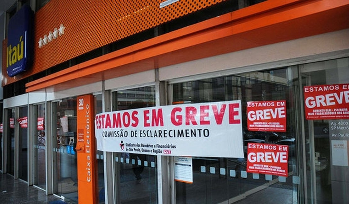 Procon/AL orienta sobre como agir durante greve dos bancos