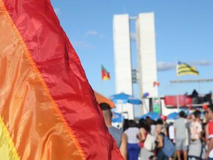 Julgamento sobre criminalização da homofobia será retomado em maio