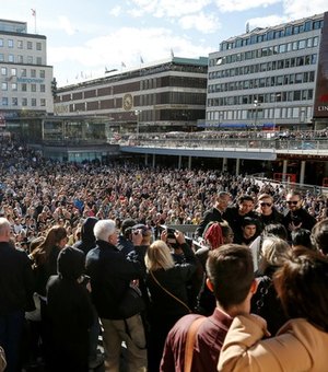 Avicii, DJ sueco, teve funeral privado em Estocolmo