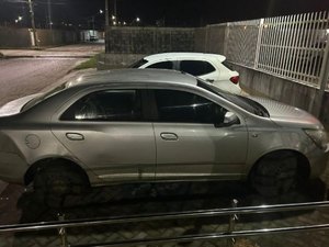 PM apreende veículos adulterados durante abordagens em Maceió e Penedo