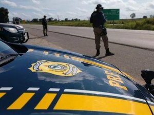 PRF prende foragido da Justiça na BR-316, em Atalaia
