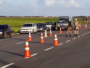 BPRv realiza Operação Lei Seca nas AL-101 Sul e 220