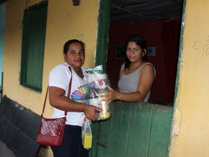 Municípios de Alagoas substituem entrega de peixes por cestas básicas