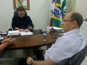 Yale anuncia antecipação do pagamento de folha