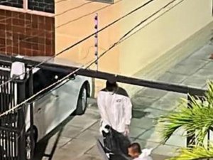 Homem é achado morto no chão do apartamento no bairro Ponta Verde