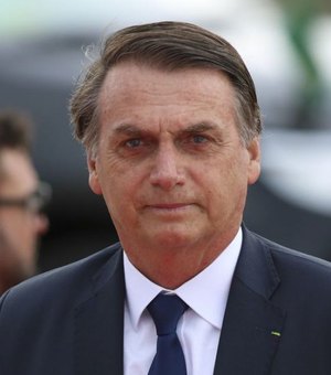Com suspensão de testes da Coronavac, Bolsonaro diz que “ganhou” de Doria