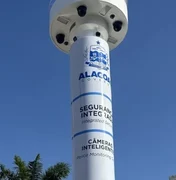 Totem de segurança da SSP identifica homem com faca peixeira em Arapiraca