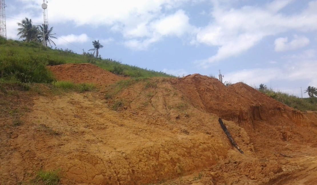 Fiscalização flagra extração mineral irregular em Maragogi