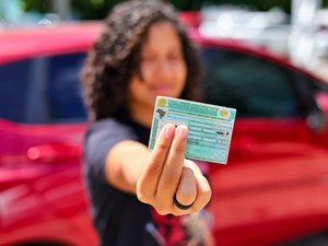 Governador entrega CNH aos primeiros aprovados no Programa CNH do Trabalhador nesta terça-feira (16)