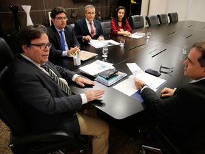 ?TJ recebe consultor do Innovare para avaliação do Posse Legal