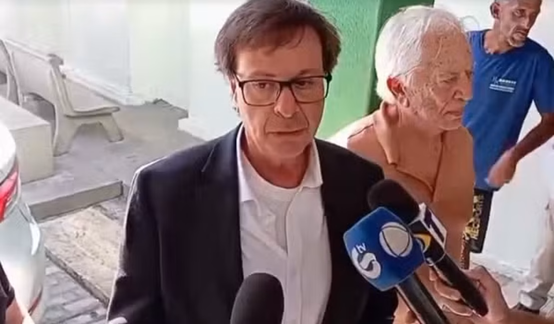 Moraes revoga prisão de ex-ministro do Turismo do governo Bolsonaro
