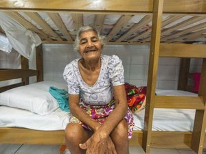 Idosa de 75 anos é resgatada pela Defesa Civil de Maceió