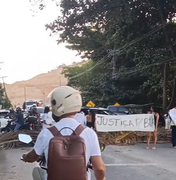 [Vídeo] Familiares e amigos da adolescente  desaparecida Ana Beatriz fazem novo protesto