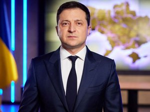 Presidente da Ucrânia diz que Rússia aprovou ofensiva contra o país