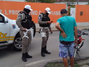 BPRv aborda 65 veículos e 73 pessoas durante patrulhamento em Rio Largo