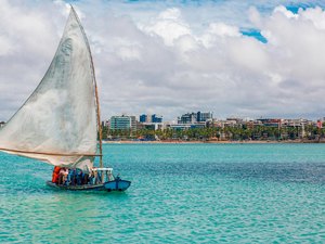 Maceió ocupa o 2º lugar no ranking de destinos mais vendidos no Brasil, em 2023