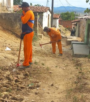 Prefeitura de Palmeira dos Índios acelera obras de infraestrutura no Alto do Cruzeiro