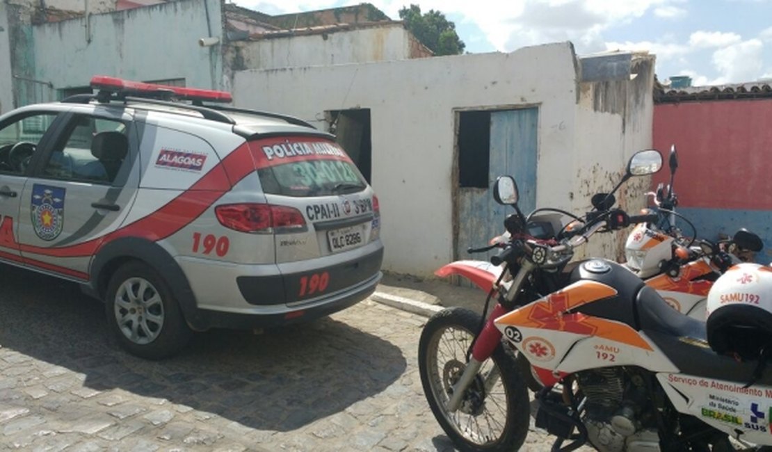 Flanelinha é encontrado morto dentro de casa