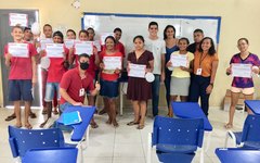 Jovens de Maragogi participam de curso sobre mercado de trabalho