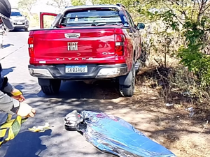 Dois homens morrem em grave acidente entre moto e caminhonete na zona rural de Delmiro Gouveia